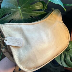 Vintage Coach Large Swinger Purse